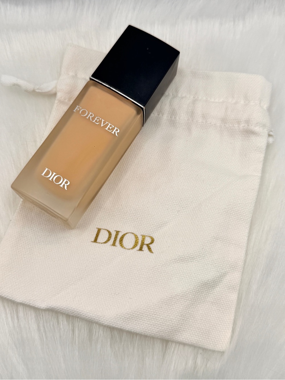 Dior Forever Matte Foundation 2WP + Drawstring Dust Bag